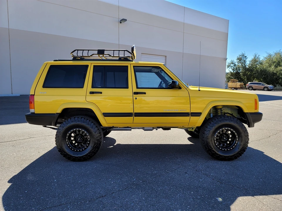 2001 Jeep XJ Cherokee - Image 26 of 31