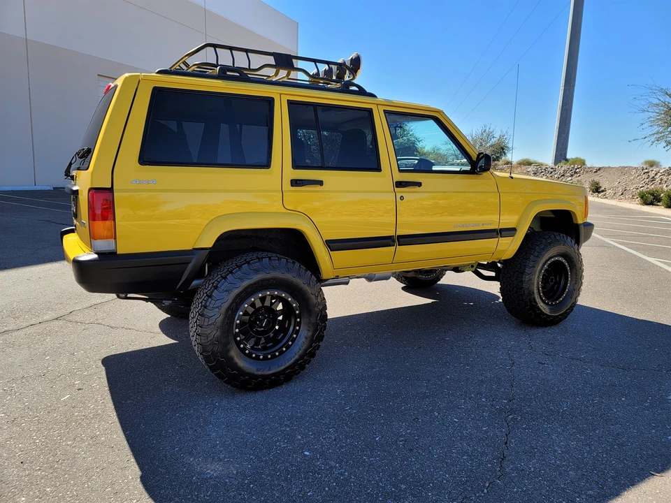 2001 Jeep XJ Cherokee - Image 25 of 31