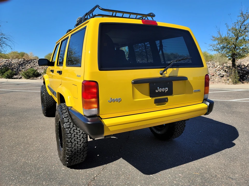2001 Jeep XJ Cherokee - Image 19 of 31