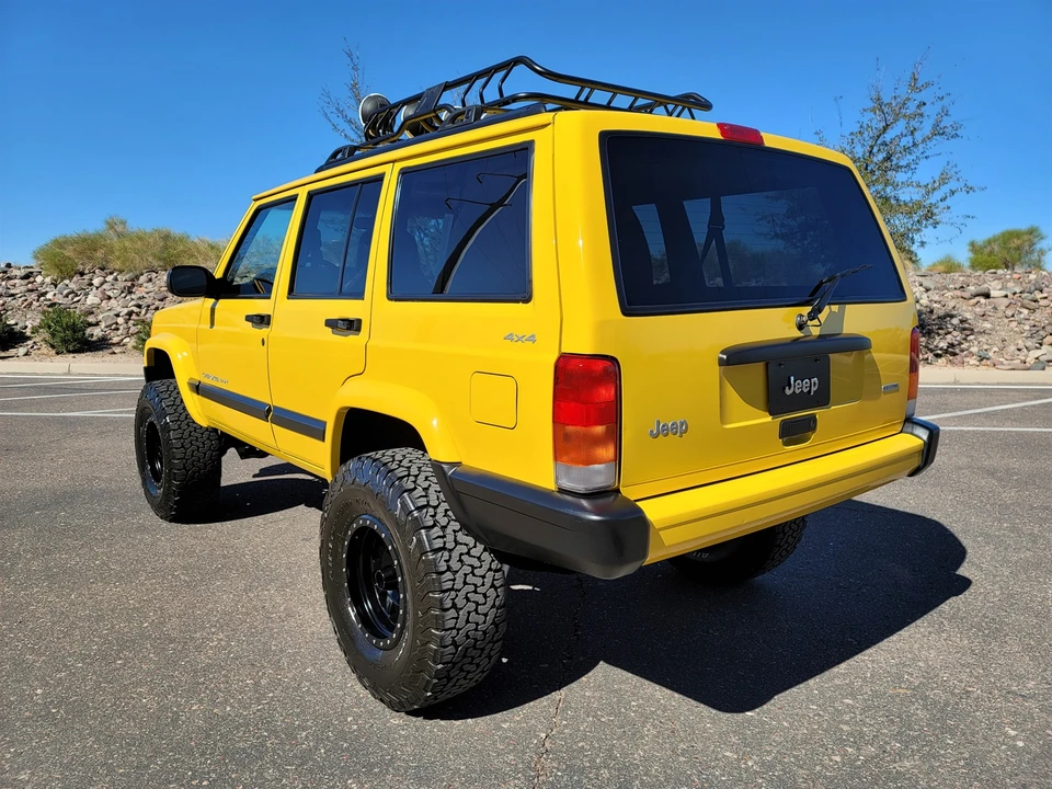2001 Jeep XJ Cherokee - Image 17 of 31