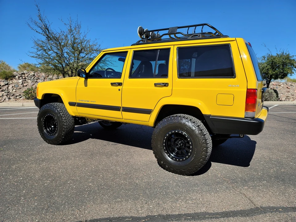 2001 Jeep XJ Cherokee - Image 14 of 31