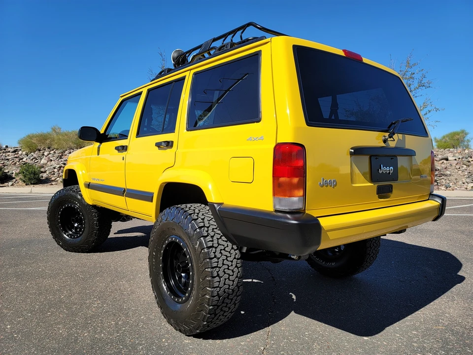 2001 Jeep XJ Cherokee - Image 18 of 31