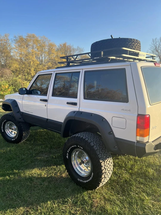2001 Jeep XJ Cherokee - Image 10 of 31