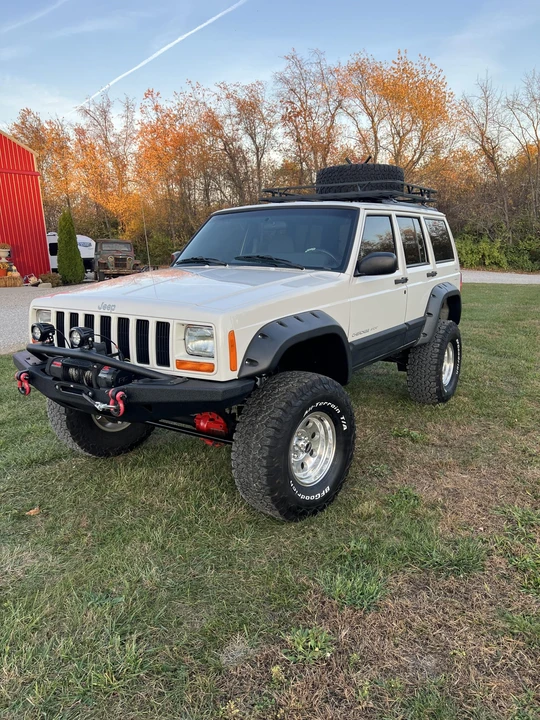 2001 Jeep XJ Cherokee - Image 3 of 31