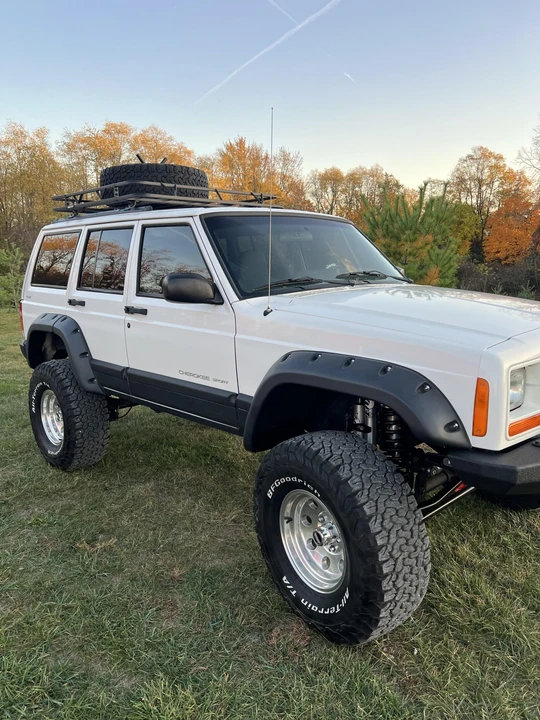 2001 Jeep XJ Cherokee - Image 5 of 31