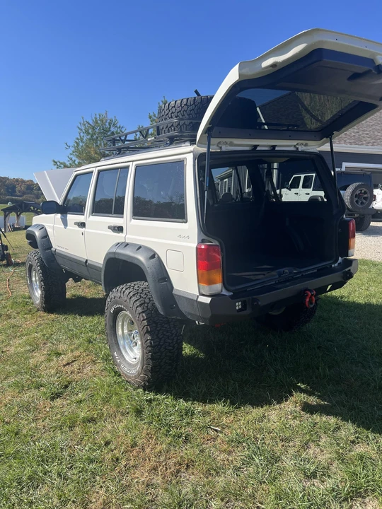 2001 Jeep XJ Cherokee - Image 15 of 31