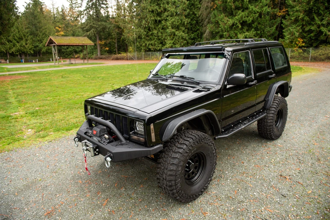 2001 Jeep XJ Cherokee - Image 19 of 31