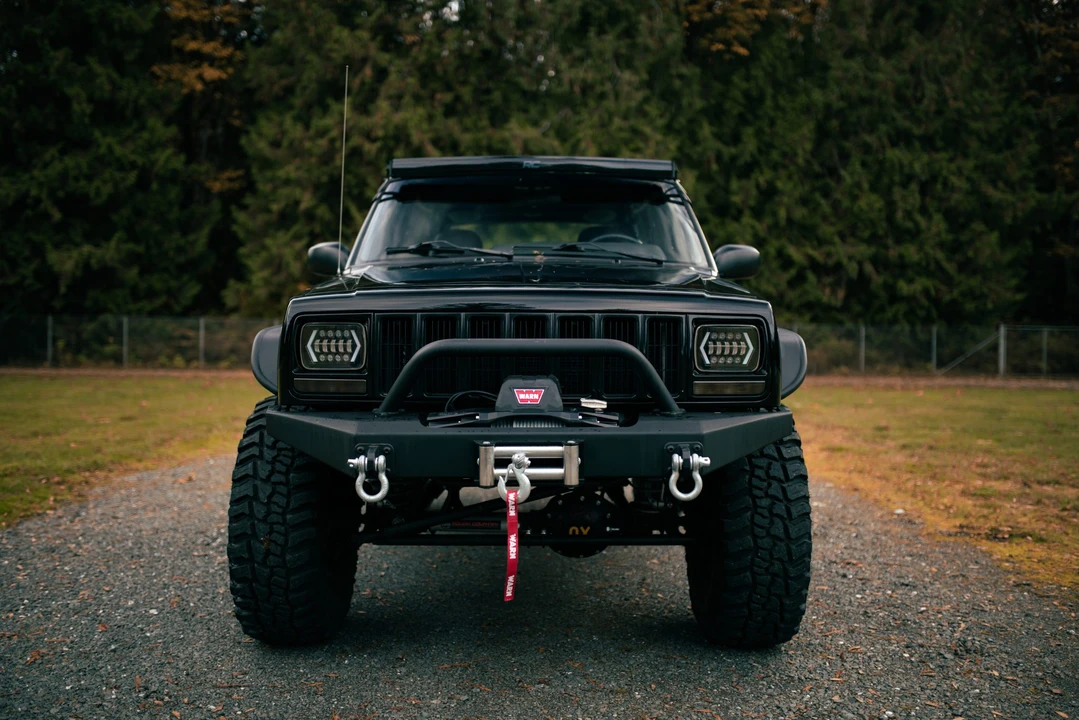 2001 Jeep XJ Cherokee - Image 17 of 31