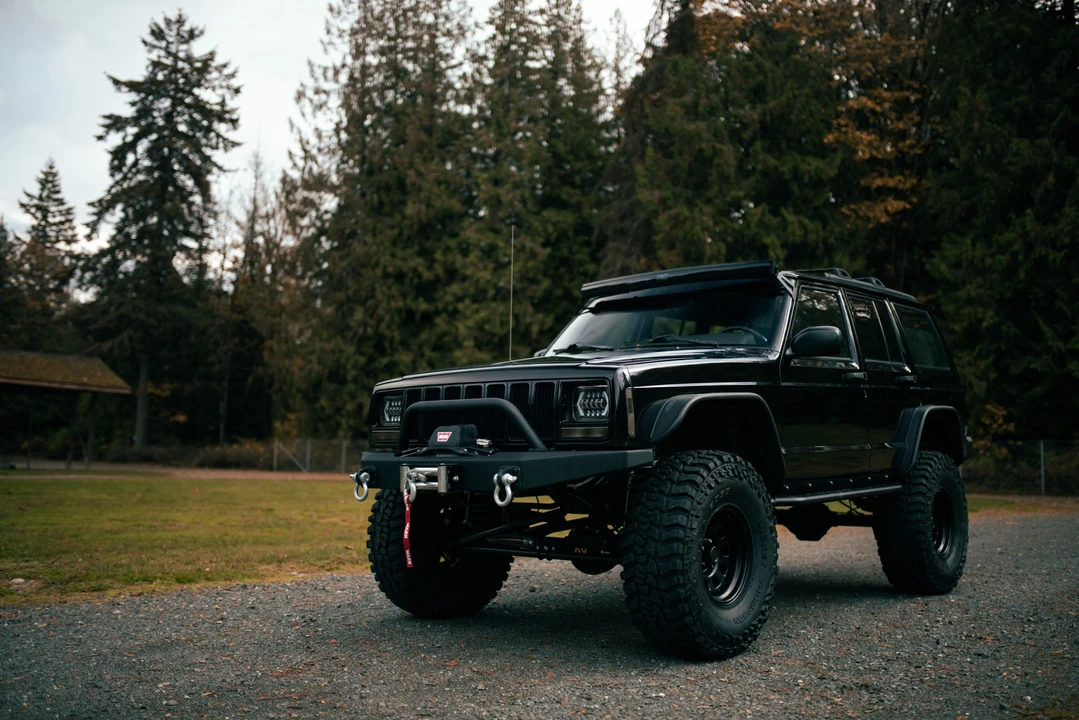 2001 Jeep XJ Cherokee - Image 3 of 31
