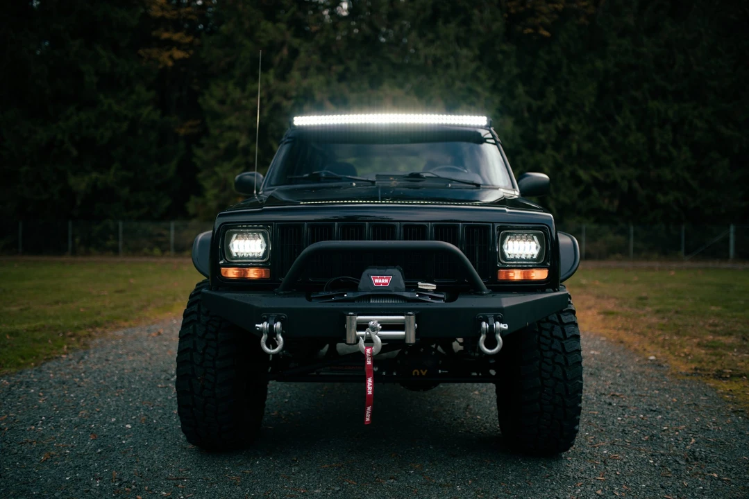 2001 Jeep XJ Cherokee - Image 18 of 31