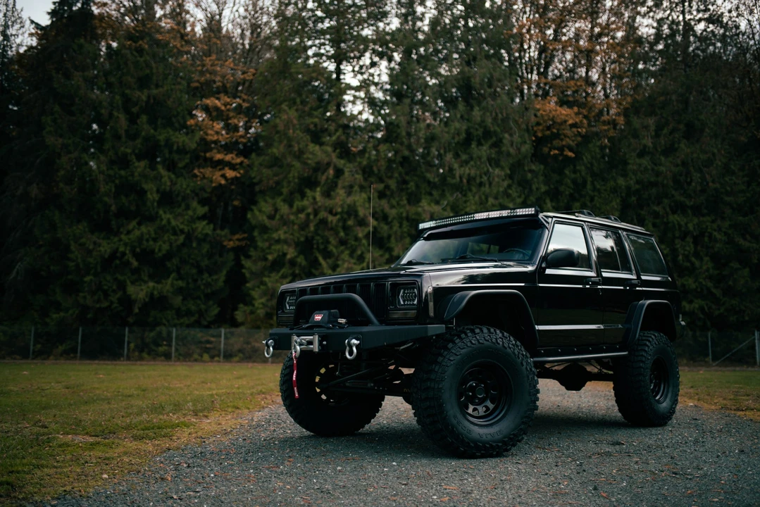 2001 Jeep XJ Cherokee - Image 5 of 31