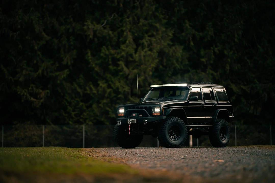 2001 Jeep XJ Cherokee - Image 16 of 31