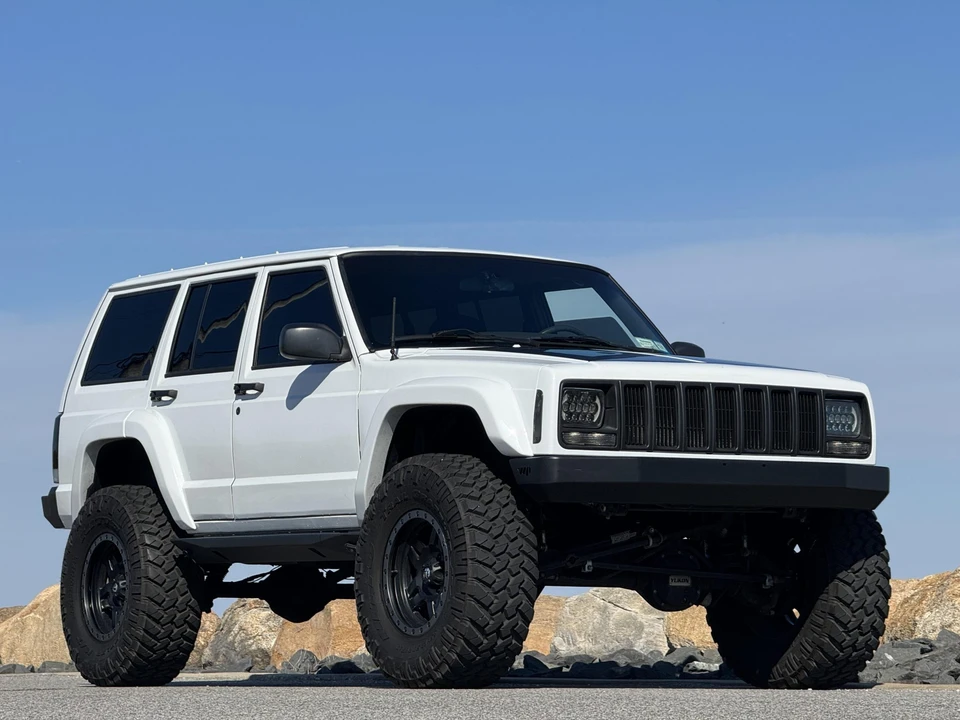 2001 Jeep XJ Cherokee - Image 16 of 31
