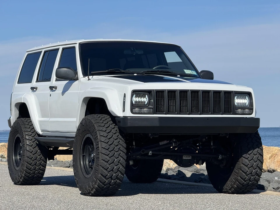 2001 Jeep XJ Cherokee - Image 11 of 31