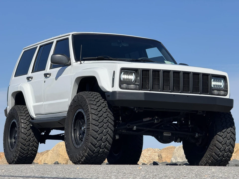 2001 Jeep XJ Cherokee - Image 12 of 31