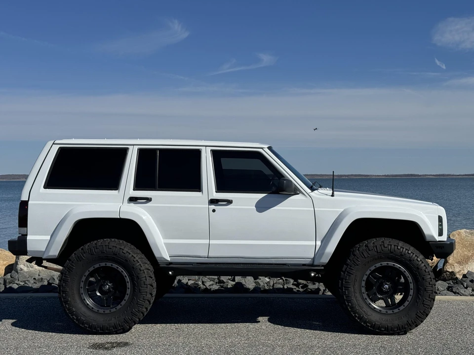 2001 Jeep XJ Cherokee - Image 17 of 31