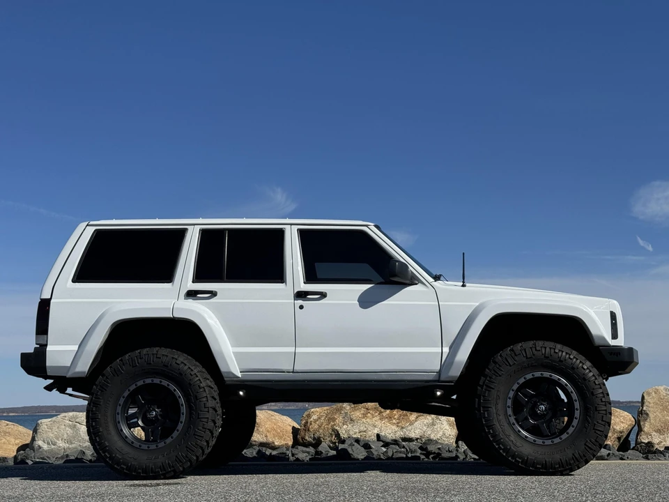2001 Jeep XJ Cherokee - Image 18 of 31