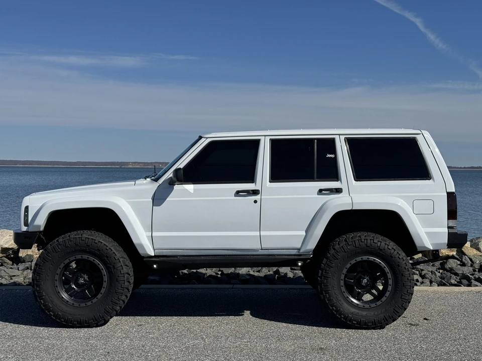 2001 Jeep XJ Cherokee - Image 26 of 31