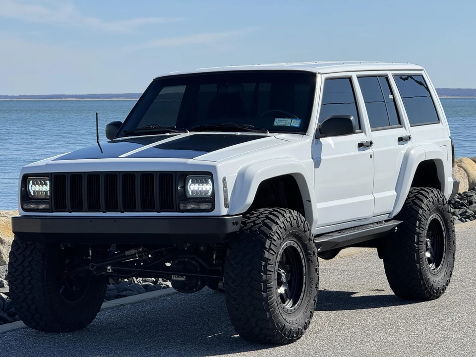 2001 Jeep XJ Cherokee - Image 5 of 31