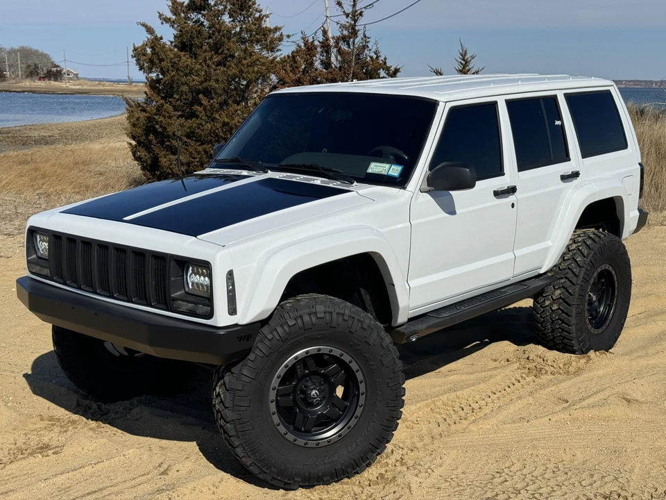 2001 Jeep XJ Cherokee - Image 3 of 31