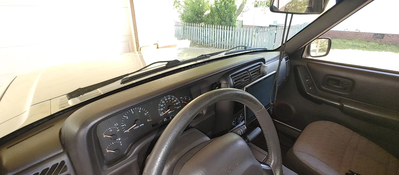 2001 Jeep XJ Cherokee - Image 31 of 31