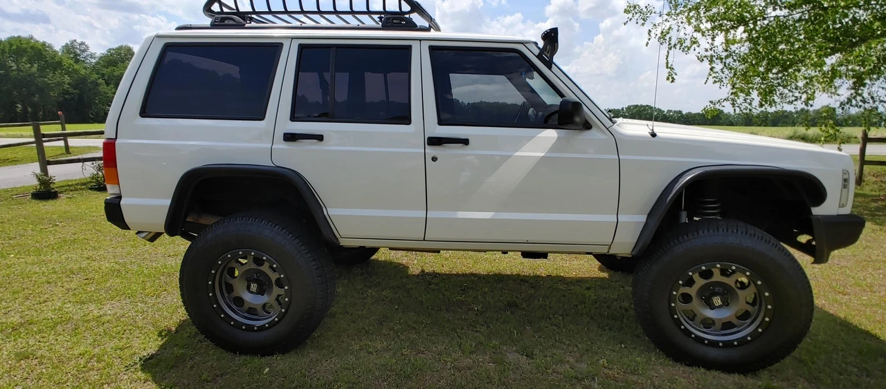 2001 Jeep XJ Cherokee - Image 10 of 31