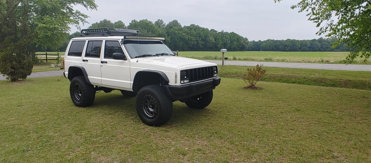 2001 Jeep XJ Cherokee - Image 2 of 31