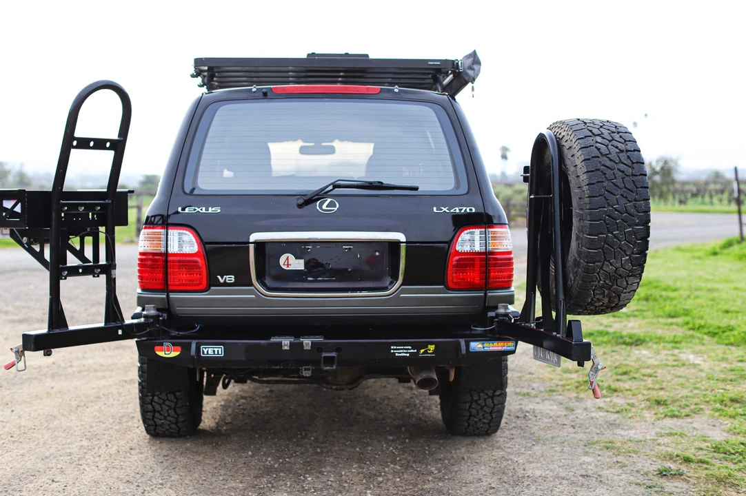 2001 Lexus LX 2nd Gen - Image 14 of 31
