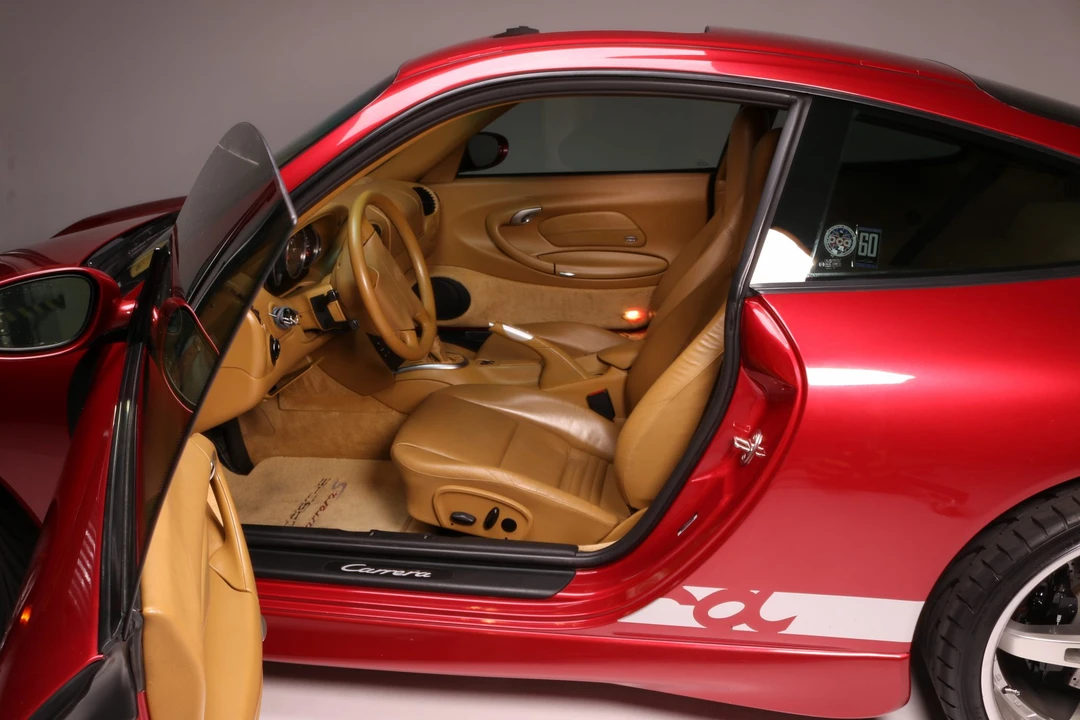 2001 Porsche 996 Carrera - Image 28 of 31