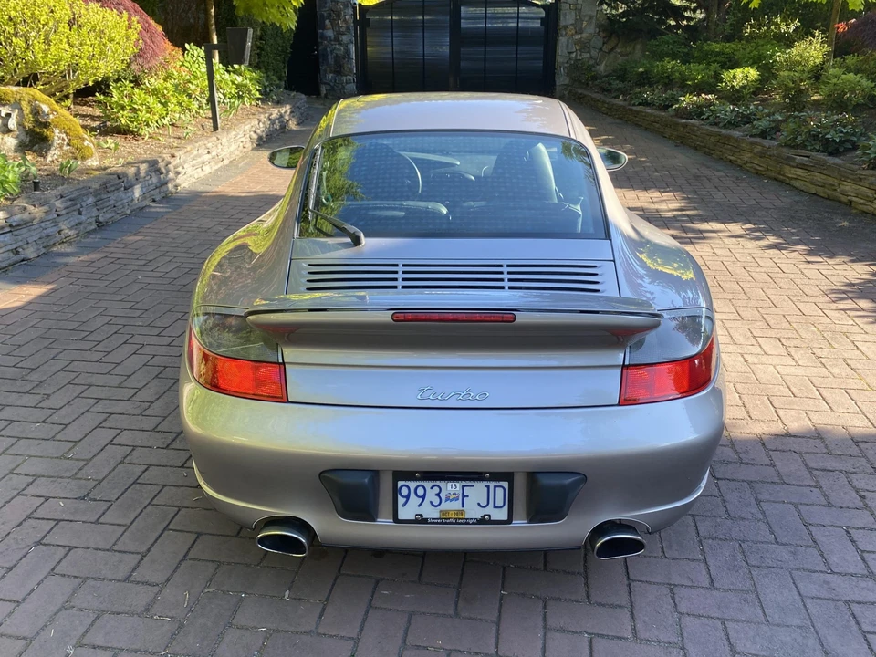 2001 Porsche 996 Turbo - Image 12 of 31