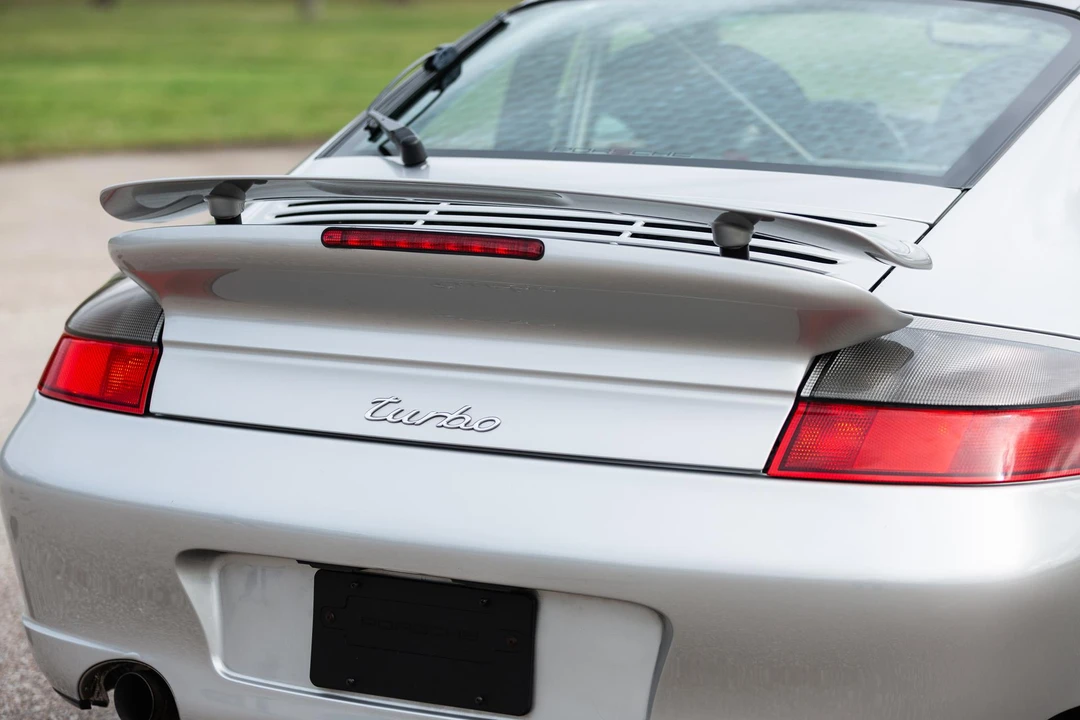 2001 Porsche 996 Turbo - Image 25 of 31
