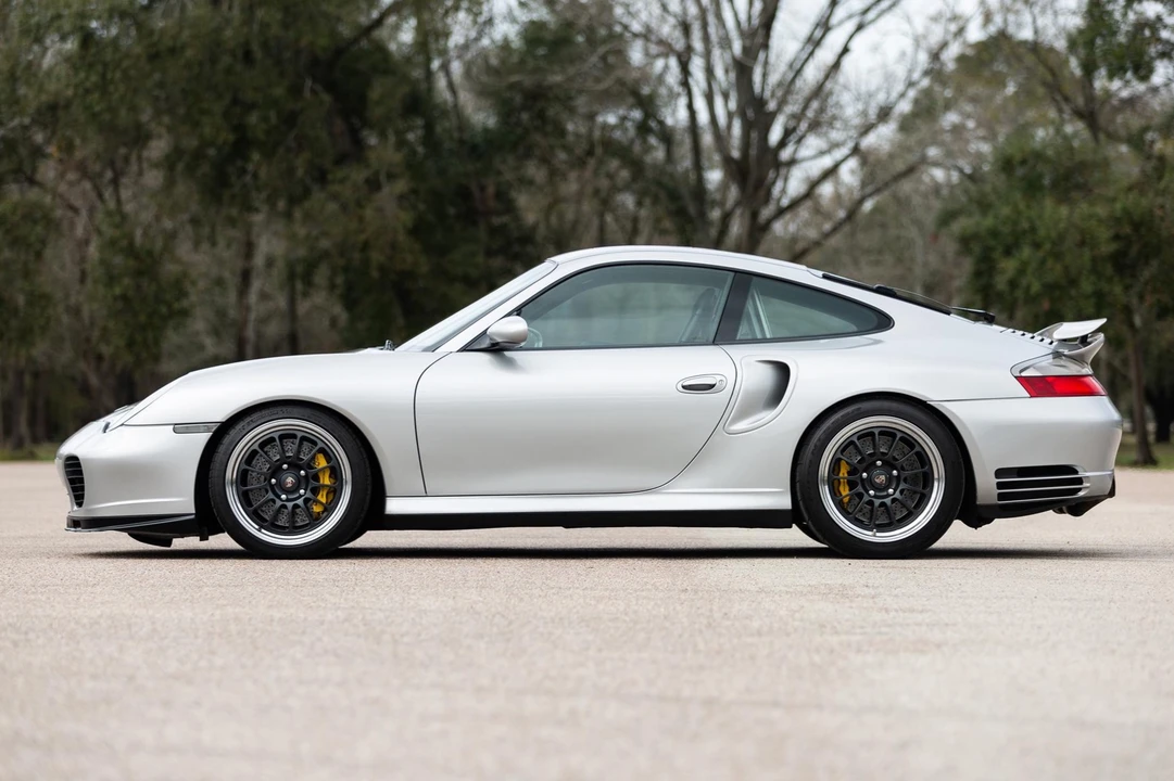 2001 Porsche 996 Turbo - Image 2 of 31