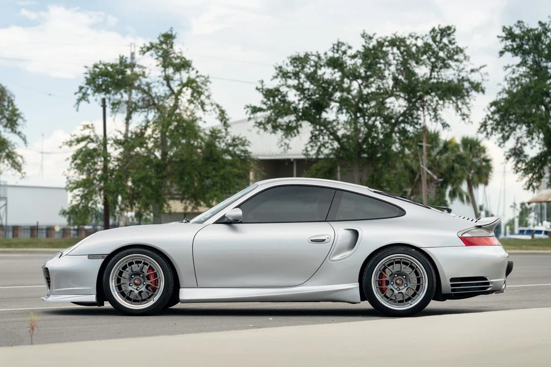 2001 Porsche 996 Turbo - Image 12 of 31