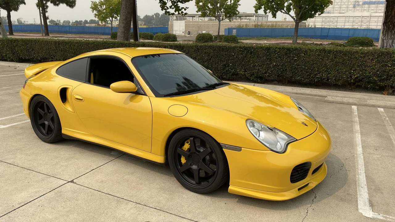 2001 Porsche 996 Turbo - Image 12 of 31
