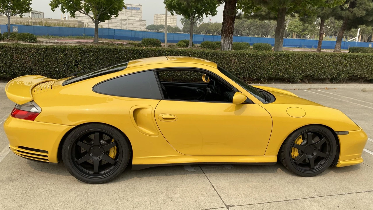2001 Porsche 996 Turbo - Image 15 of 31