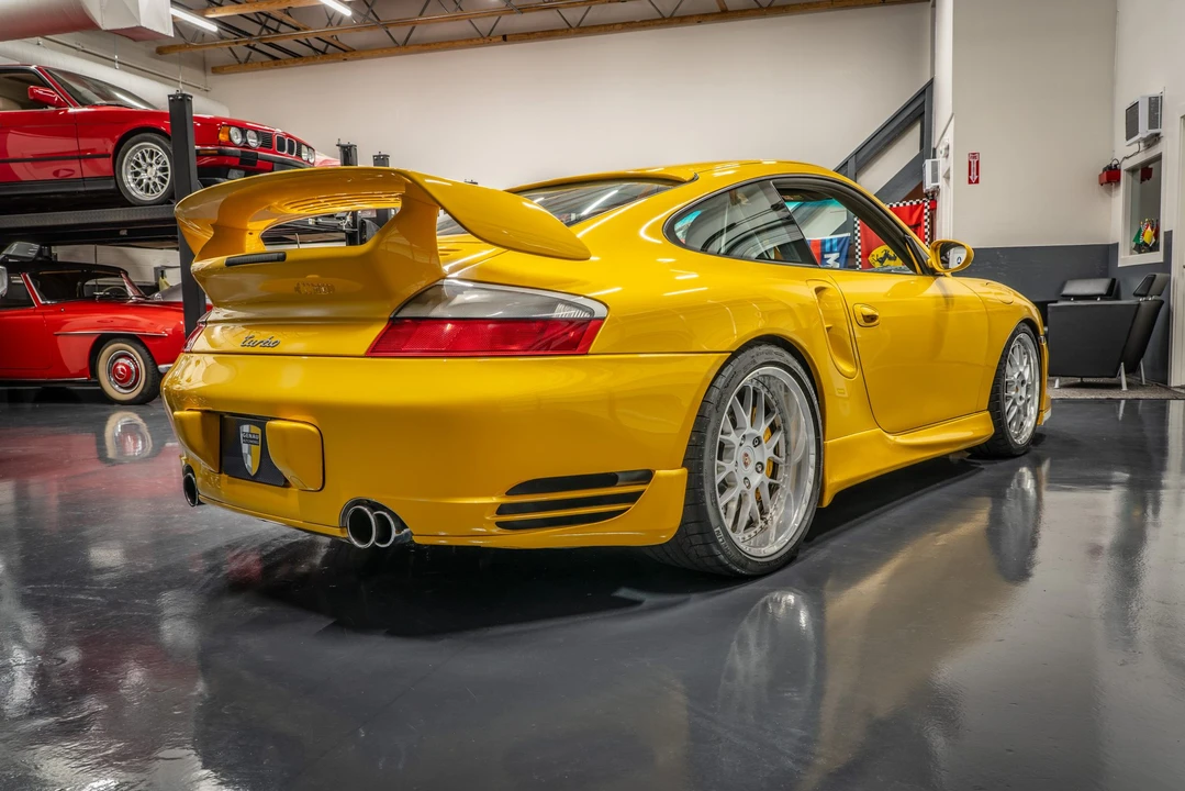 2001 Porsche 996 Turbo - Image 23 of 31