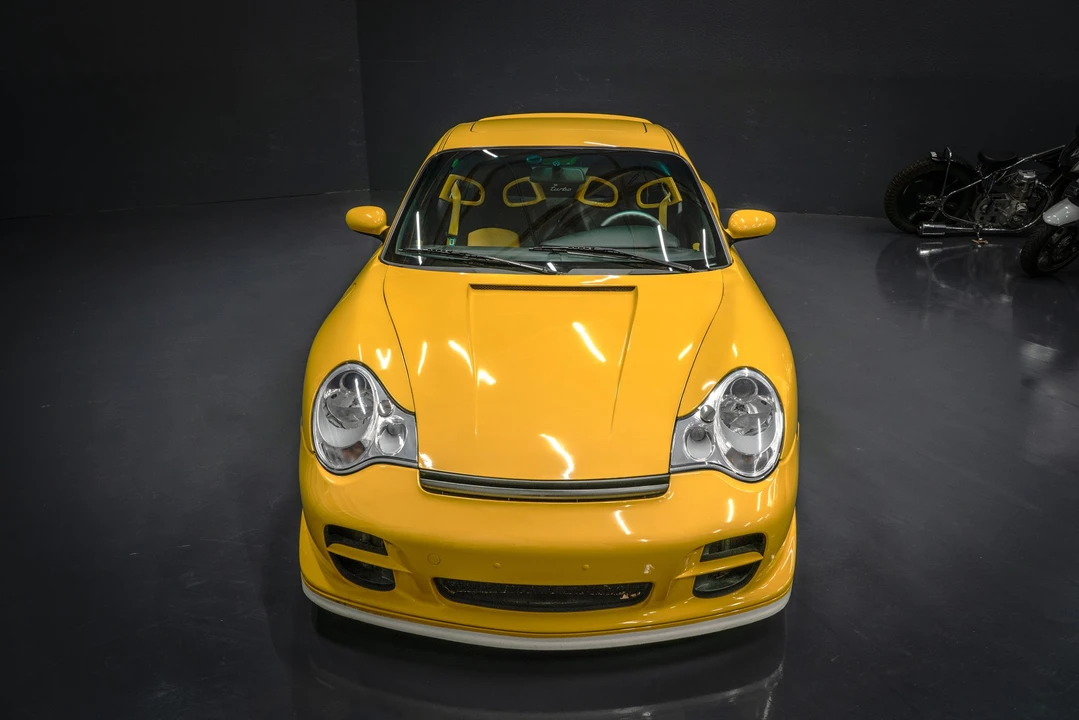2001 Porsche 996 Turbo - Image 18 of 31
