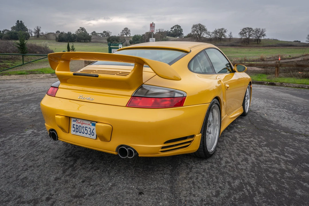 2001 Porsche 996 Turbo - Image 9 of 31