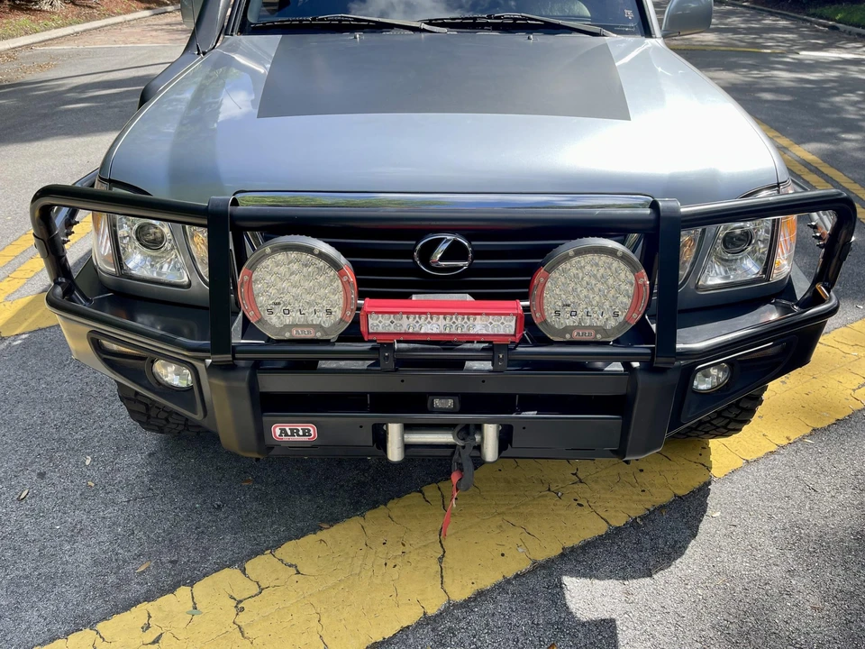 2002 Lexus LX 2nd Gen - Image 25 of 31