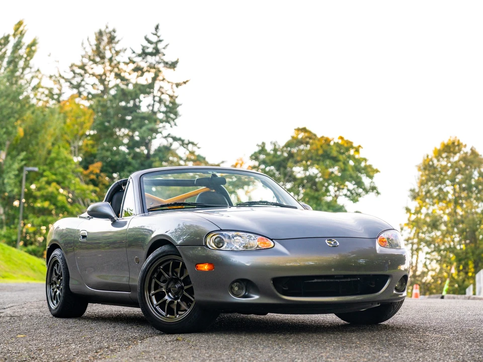 2002 Mazda NB MX-5 Miata - Image 2 of 31