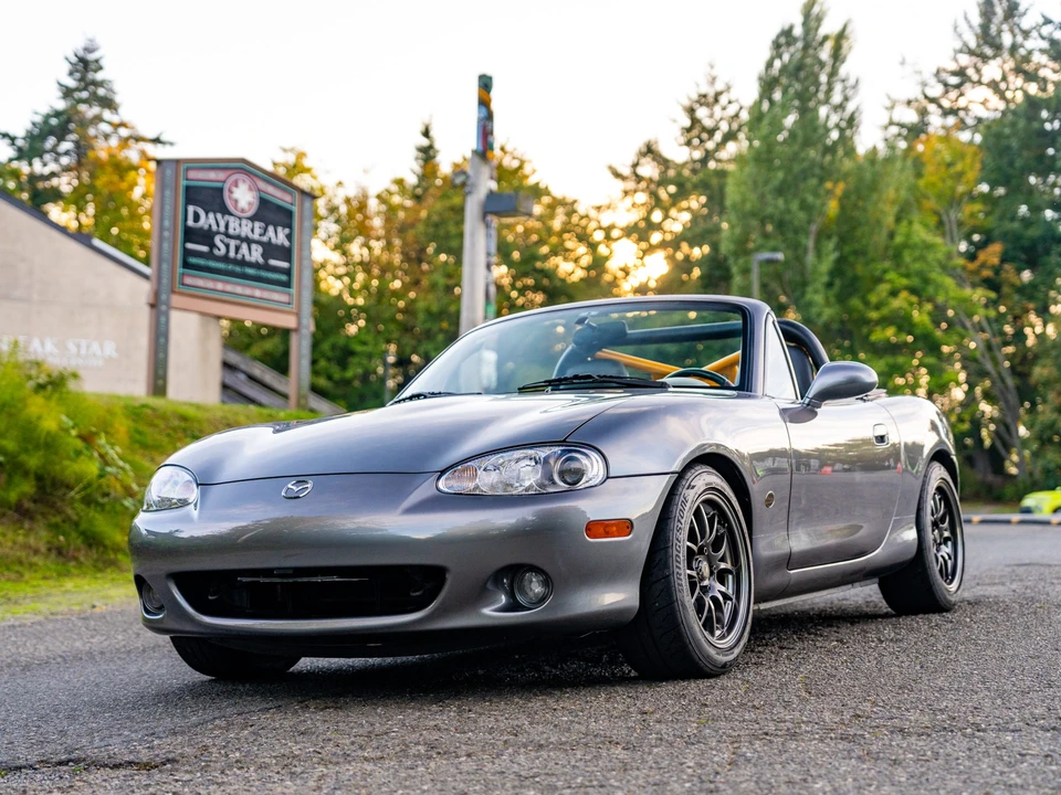 2002 Mazda NB MX-5 Miata - Image 8 of 31