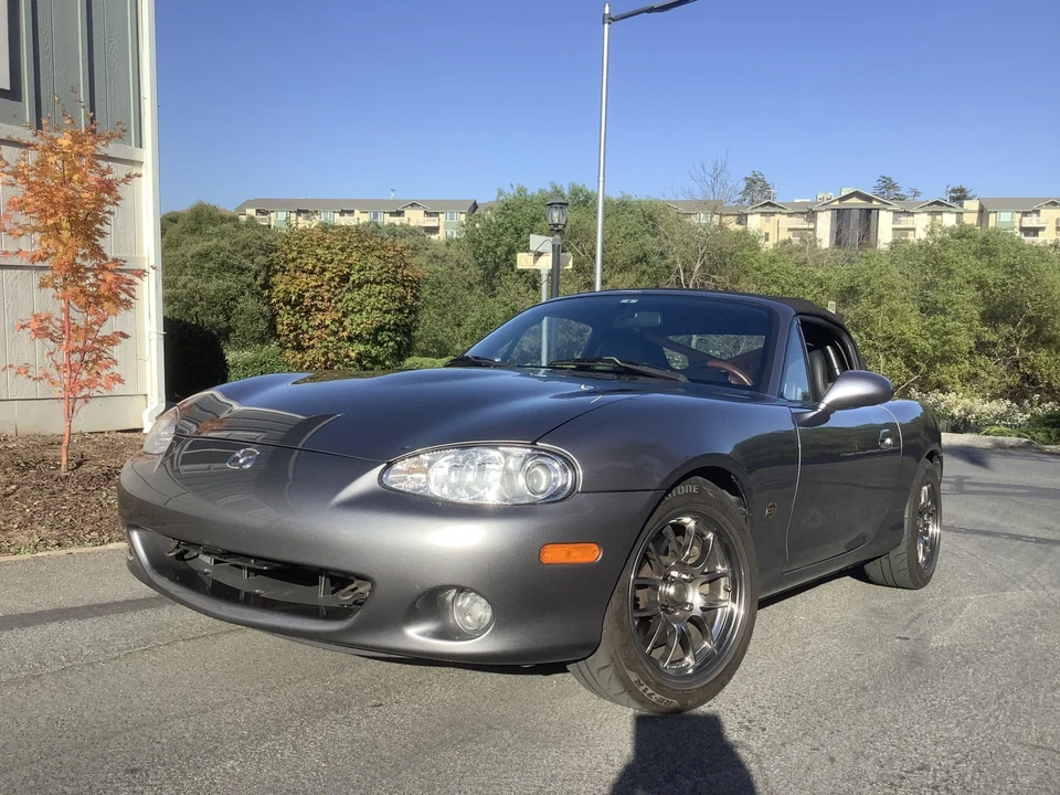 2002 Mazda NB MX-5 Miata - Image 8 of 31