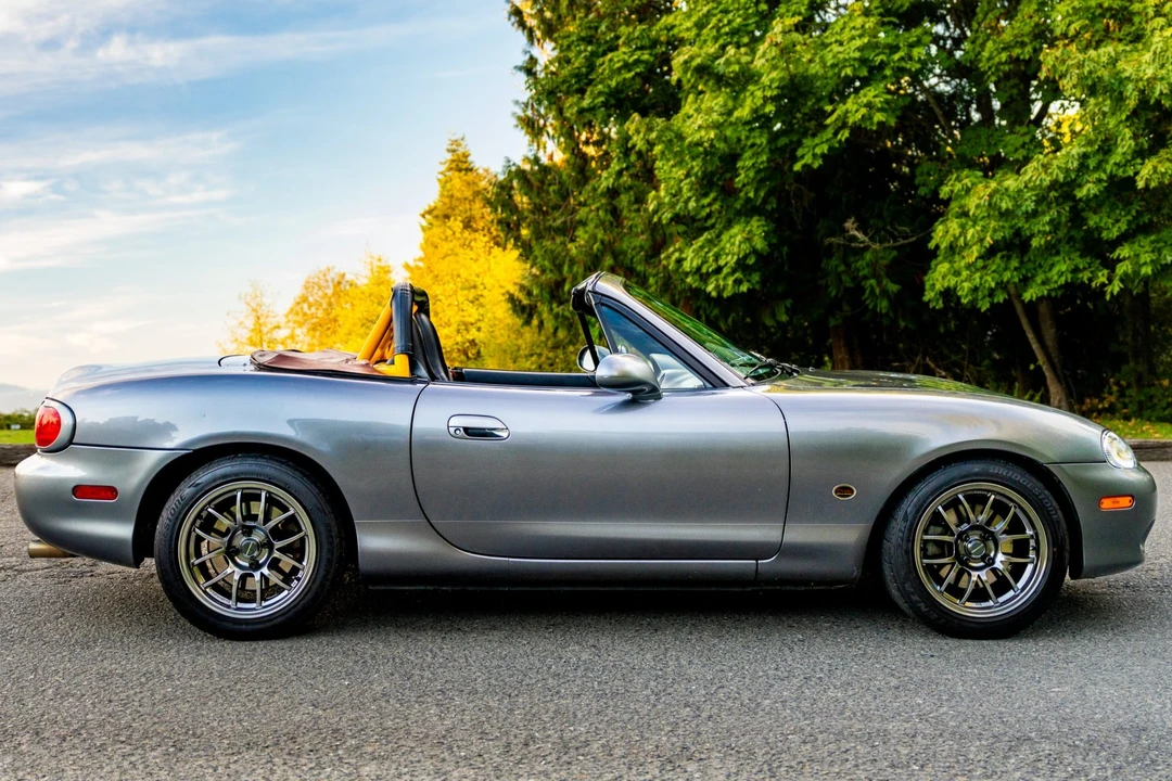 2002 Mazda NB MX-5 Miata - Image 3 of 31
