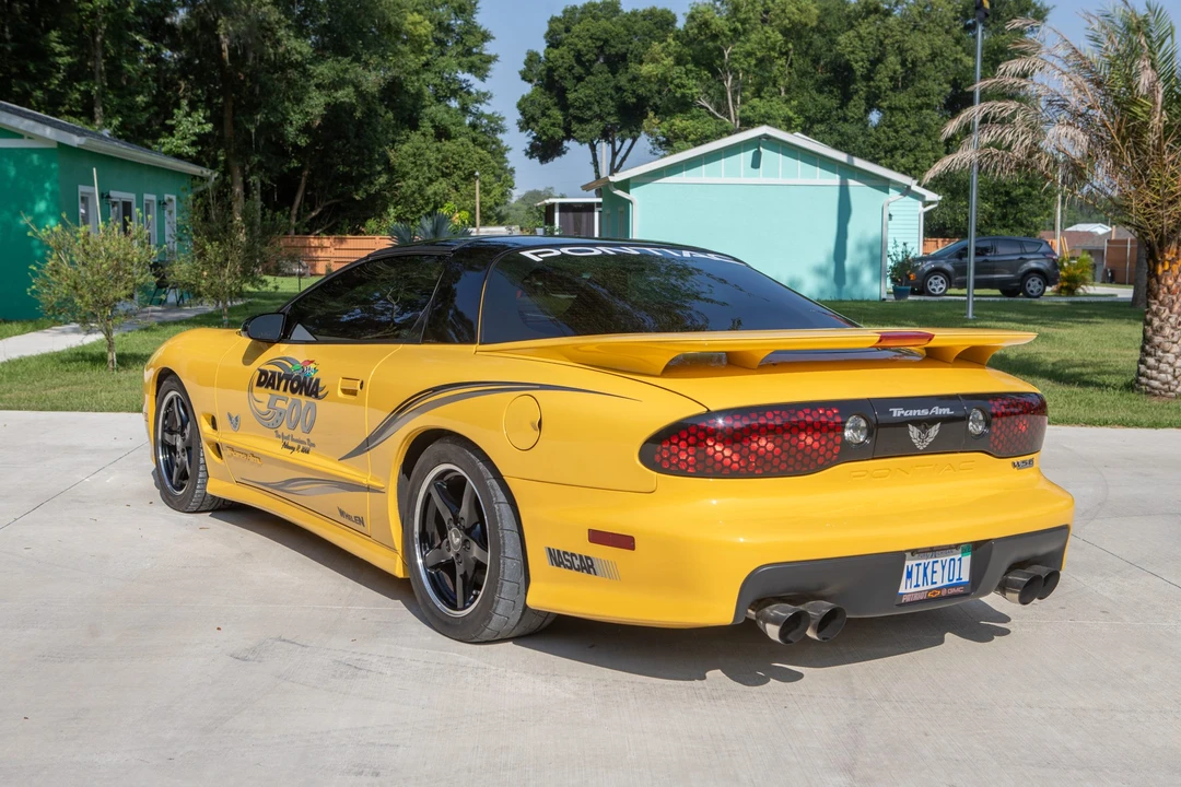 2002 Pontiac Firebird Trans Am 4th Gen - Image 9 of 31