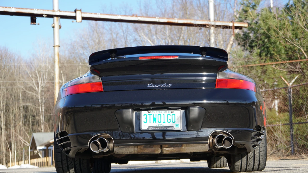 2002 Porsche 996 Turbo - Image 26 of 31