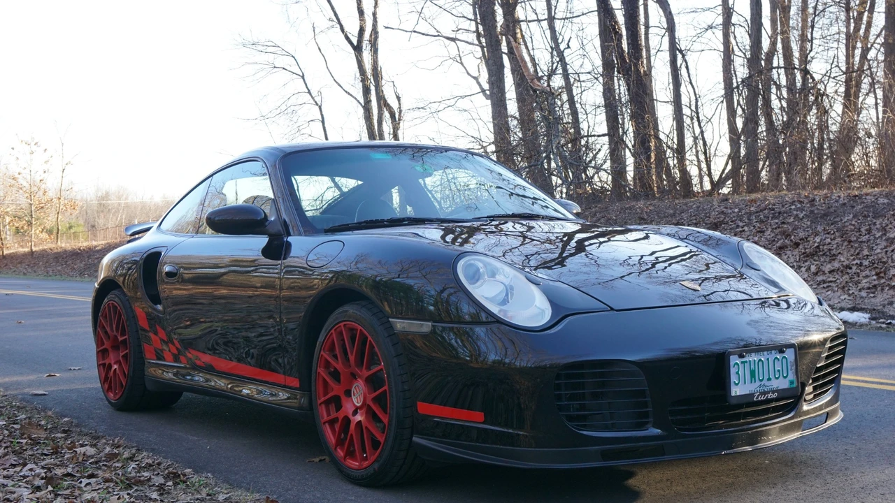 2002 Porsche 996 Turbo - Image 18 of 31
