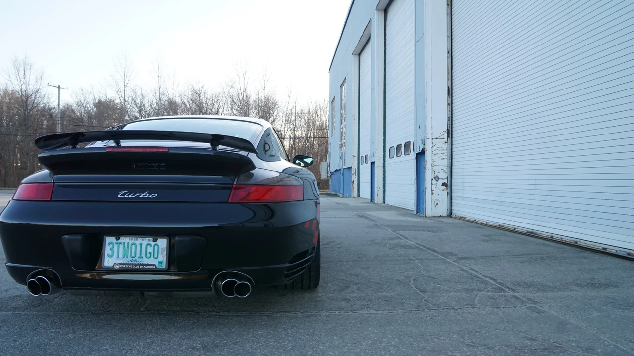 2002 Porsche 996 Turbo - Image 25 of 31
