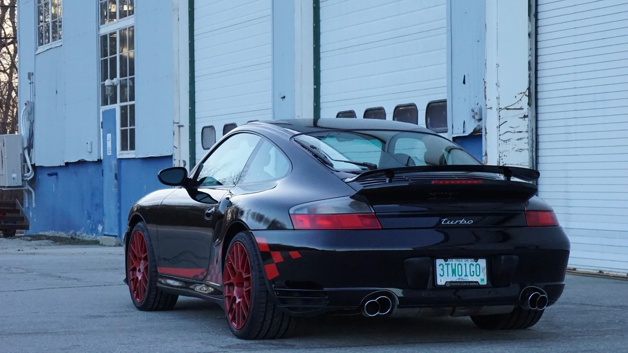 2002 Porsche 996 Turbo - Image 13 of 31