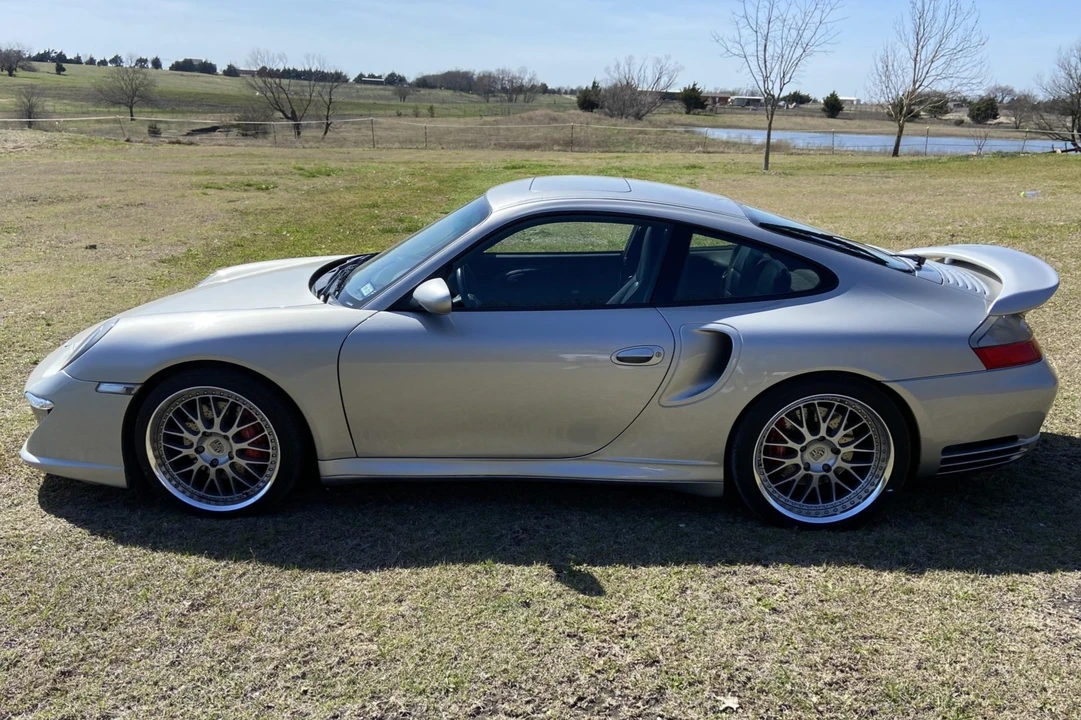 2002 Porsche 996 Turbo - Image 24 of 31
