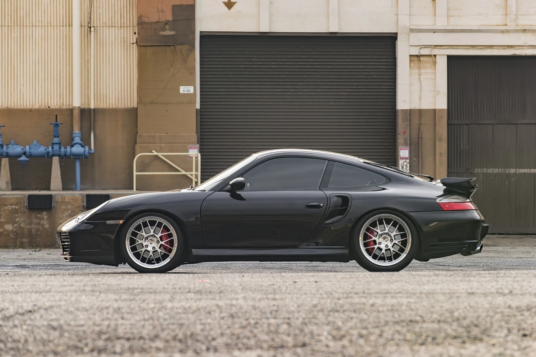 2002 Porsche 996 Turbo - Image 18 of 31